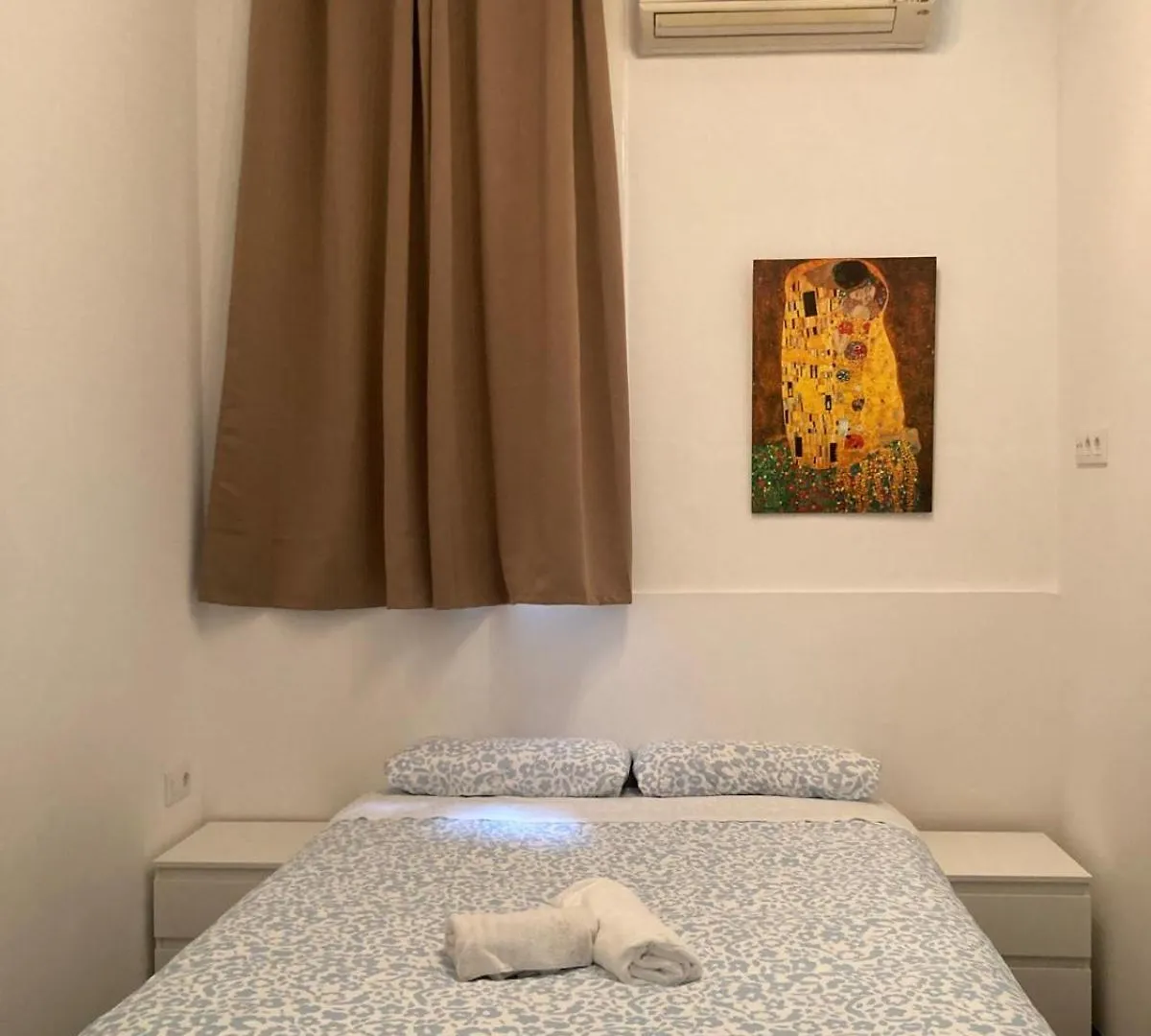 Casa Gracia Con Jardin Apartment Barcelona Spain