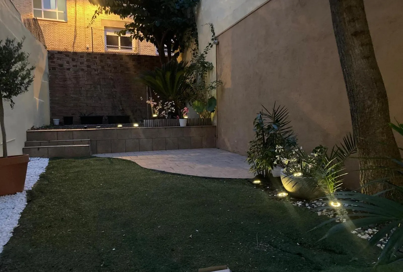 Casa Gracia Con Jardin Apartment Barcelona